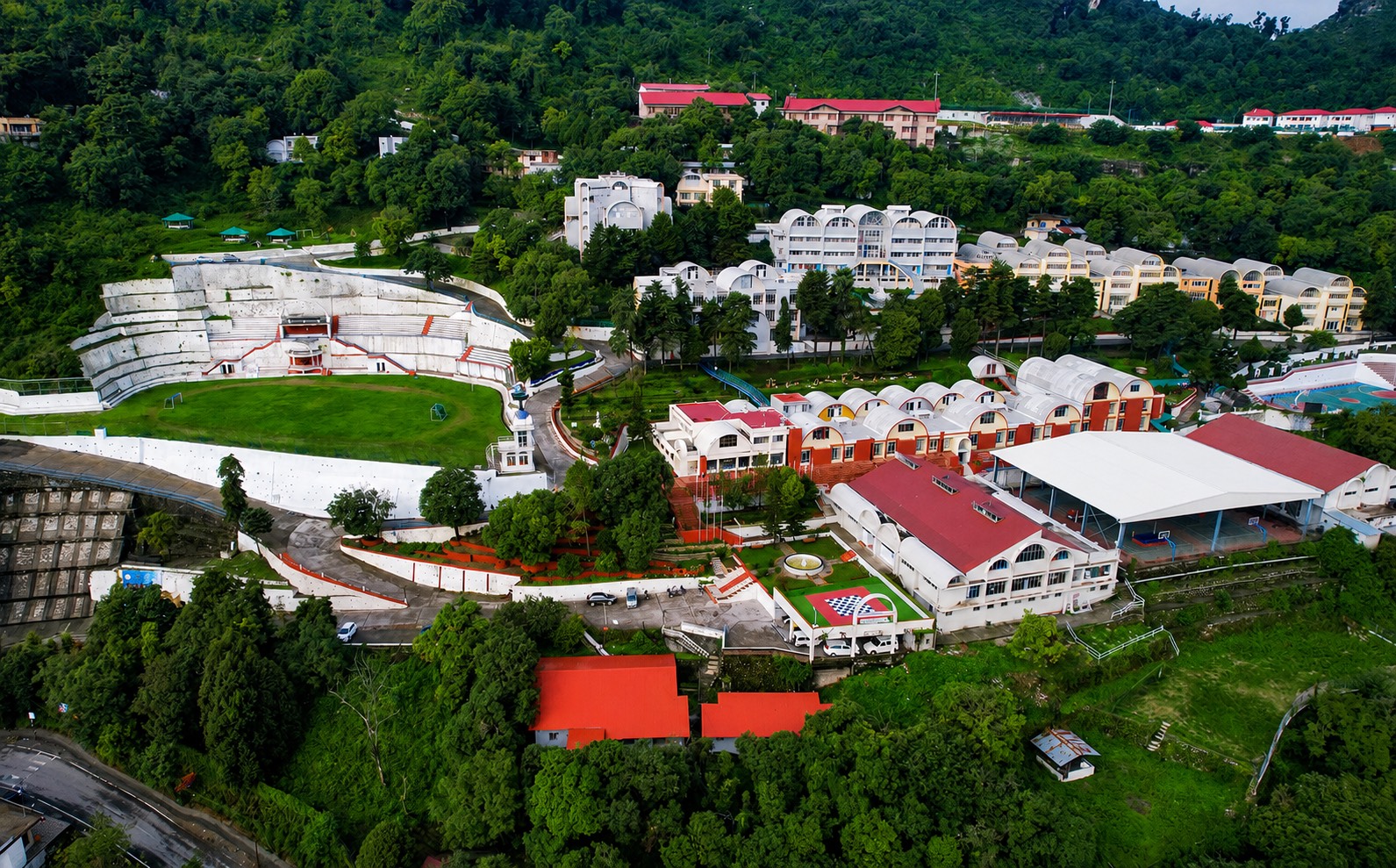 Campus life at MIS
